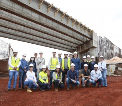Associados do Sinduscon realizam visita técnica às obras do novo Trevo Cataratas
