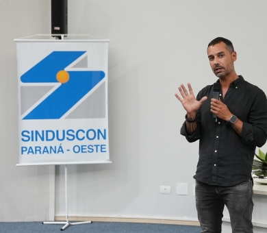 Referência nacional, Felipe Savassi faz palestra sobre construções híbridas no Sinduscon Oeste