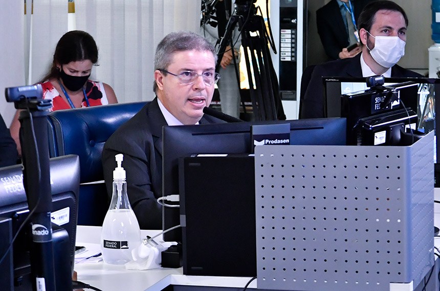 Banner: Senado Federal aprova nova Lei de Licitações, que segue para sanção presidencial