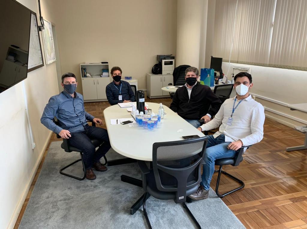 Banner: O diretor geral da Pred (Paraná Edificações)recebeu ofício encaminhado pelos quatro Sinduscons do Paraná