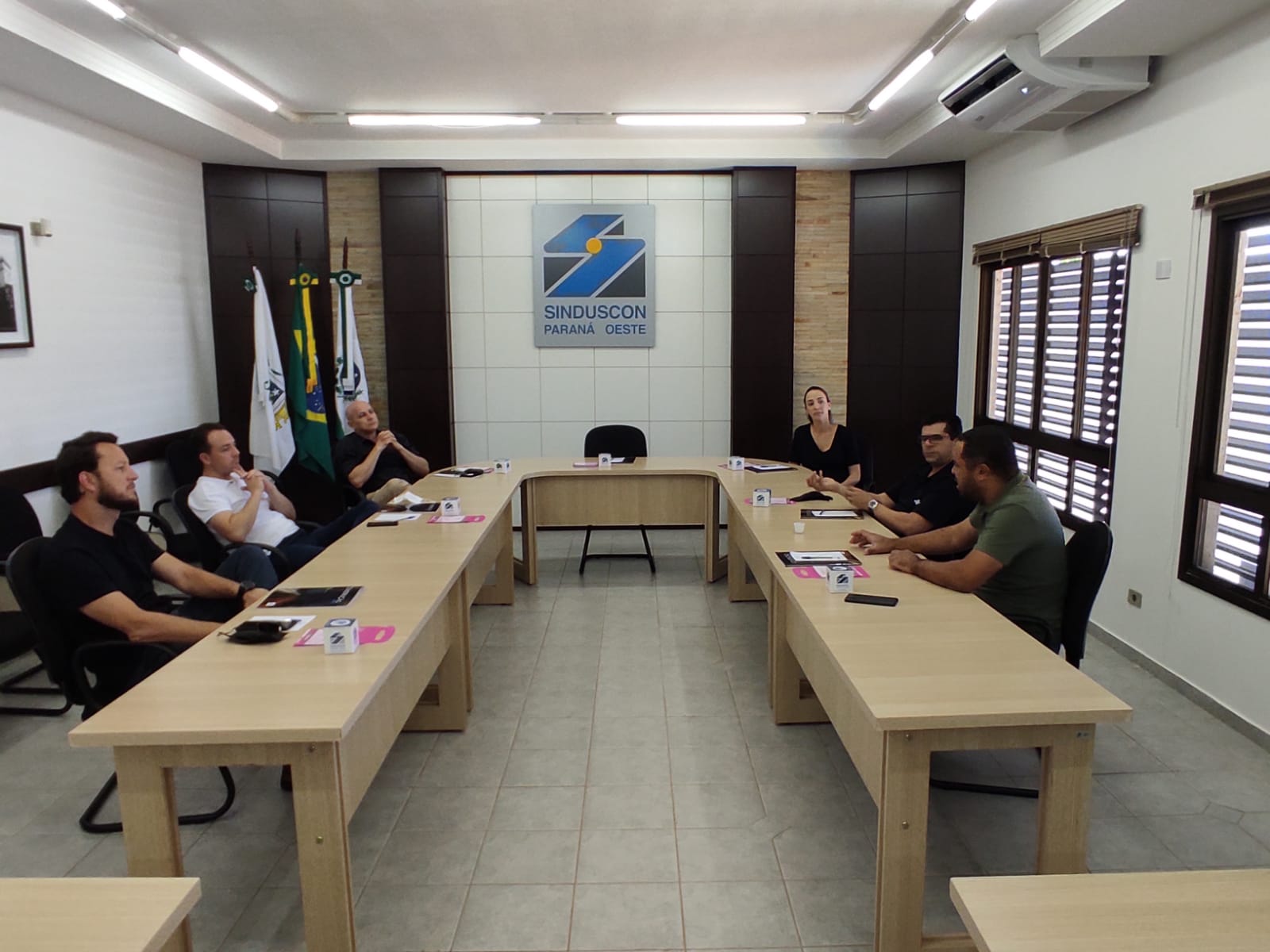 Banner: CII discute realização de pesquisa de  mercado e situação da informalidade