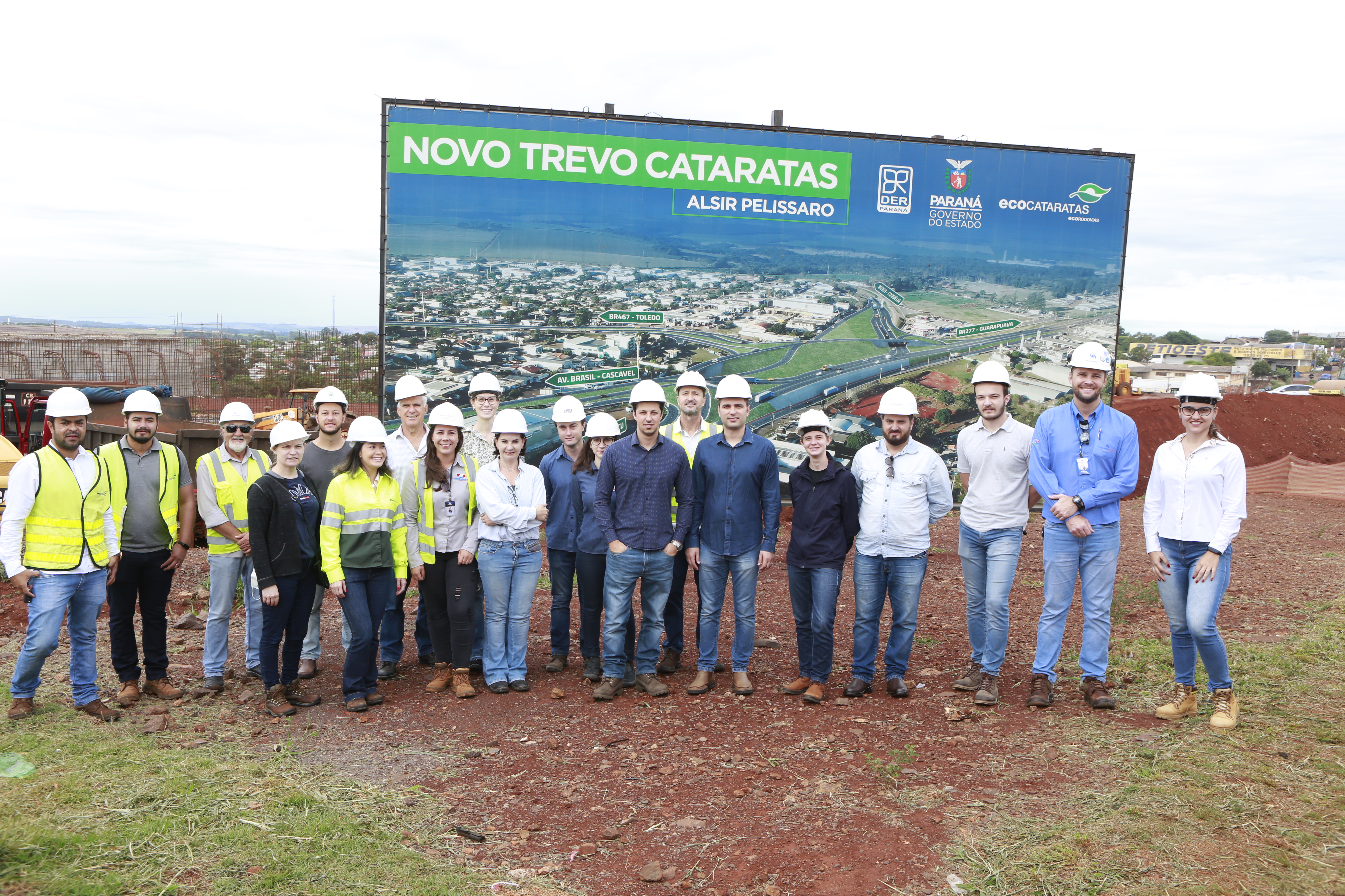 Banner: Associados do Sinduscon realizam visita técnica às obras do novo Trevo Cataratas