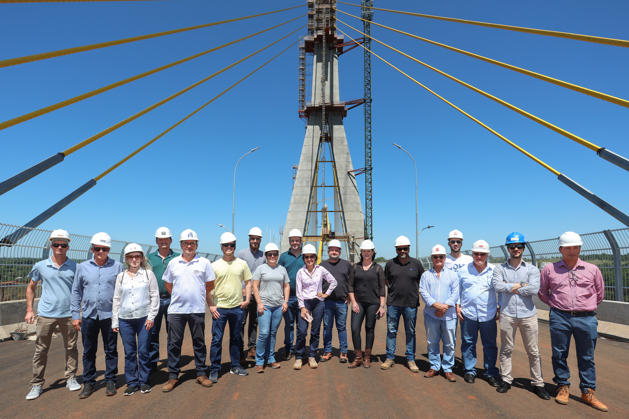 Banner: Sinduscon Paraná Oeste visita obras da nova ponte de Foz