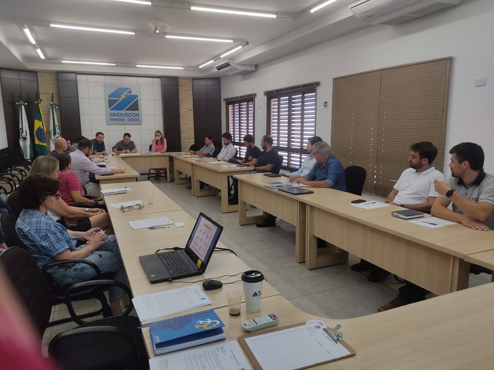 Banner: Novos integrantes de comitês são apresentados