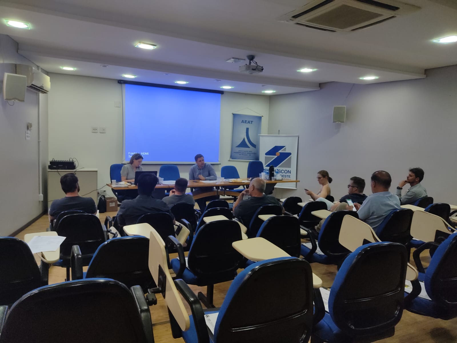 Banner: REUNIÃO DE ASSOCIADOS DISCUTE DEMANDAS DA REGIÃO DE TOLEDO