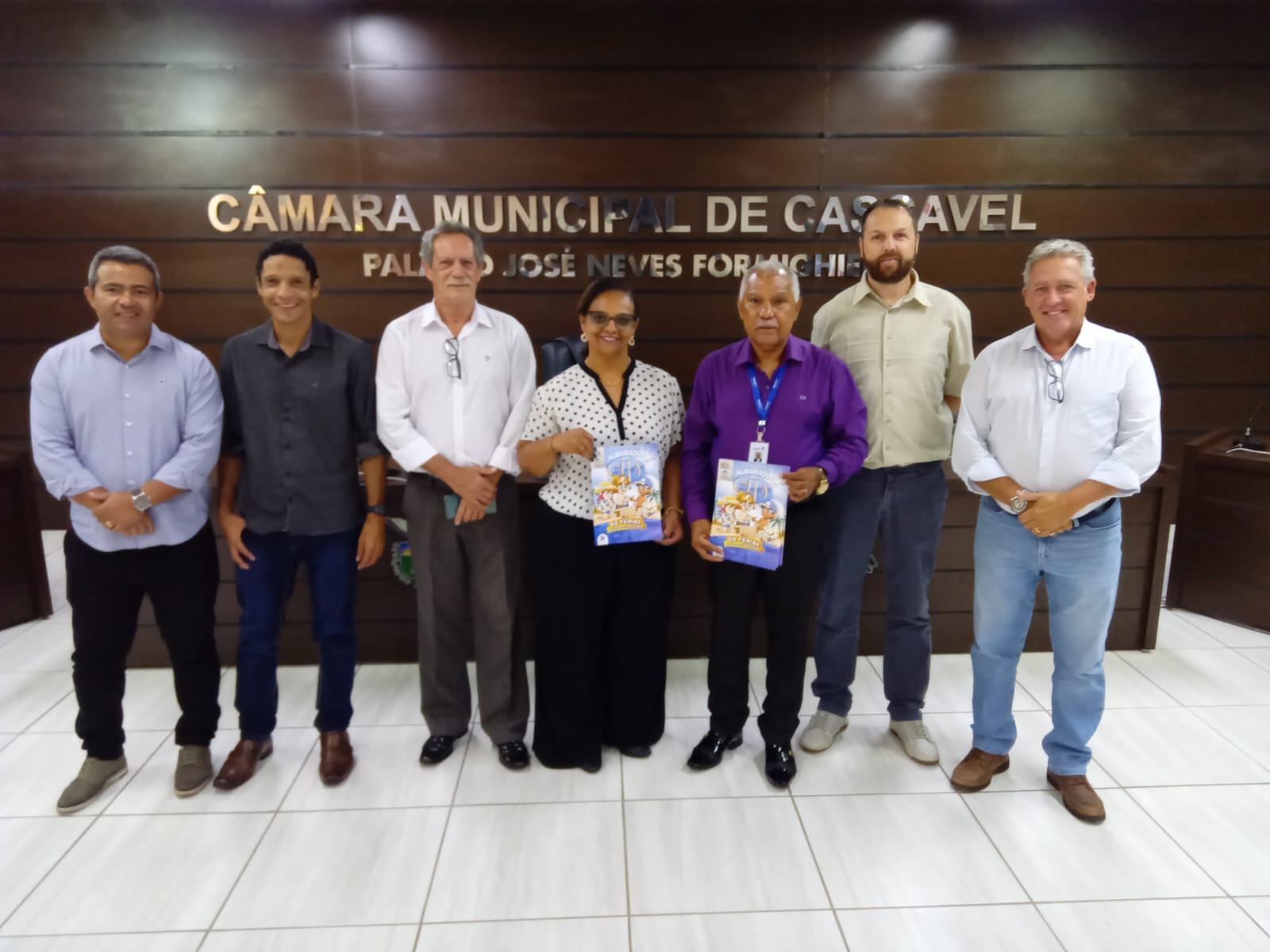 Banner: Conferência discute economia, renda  e emprego na realidade de Cascavel