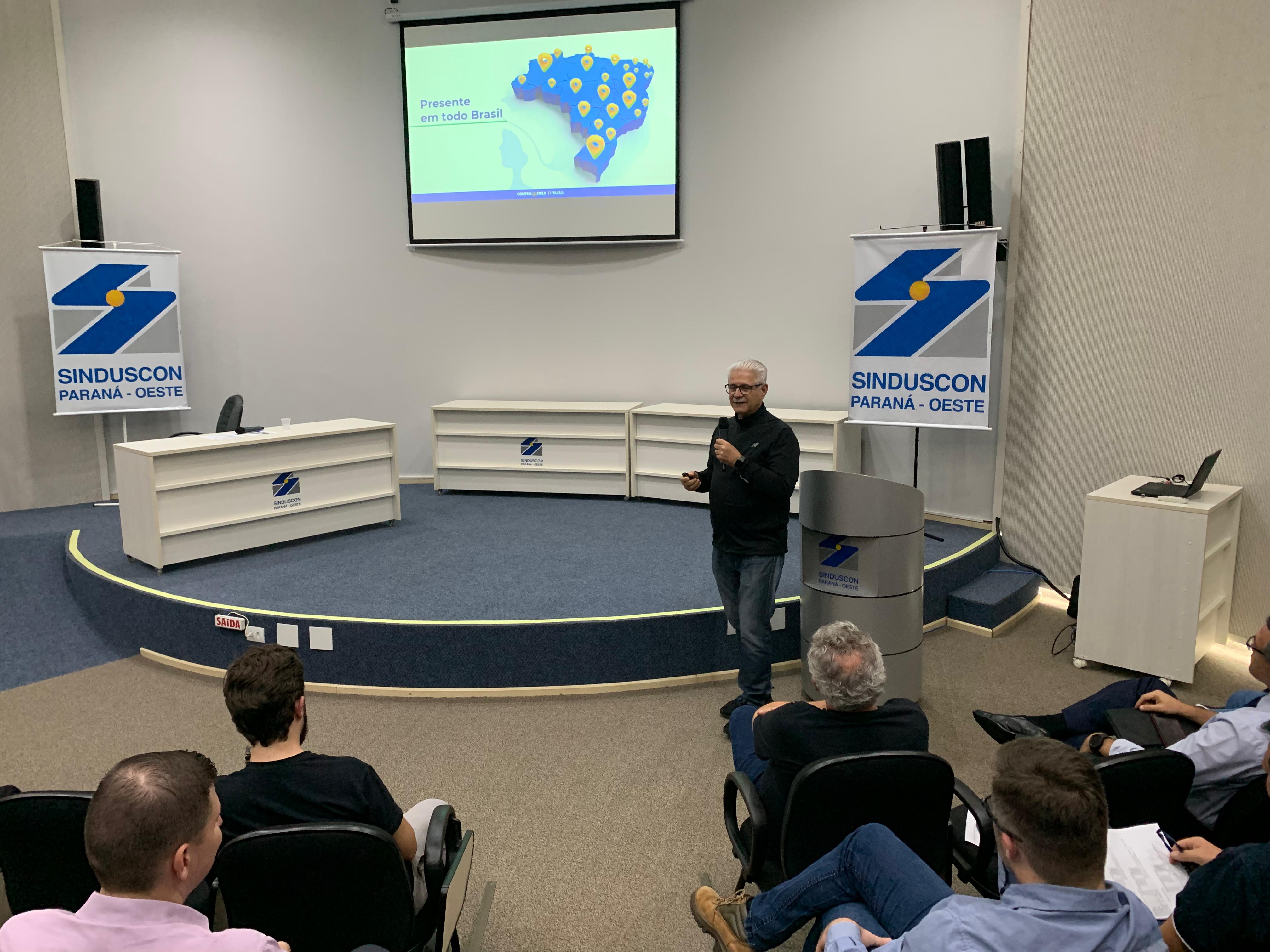 Banner: Associados tratam de agenda ampla na tradicional reunião mensal