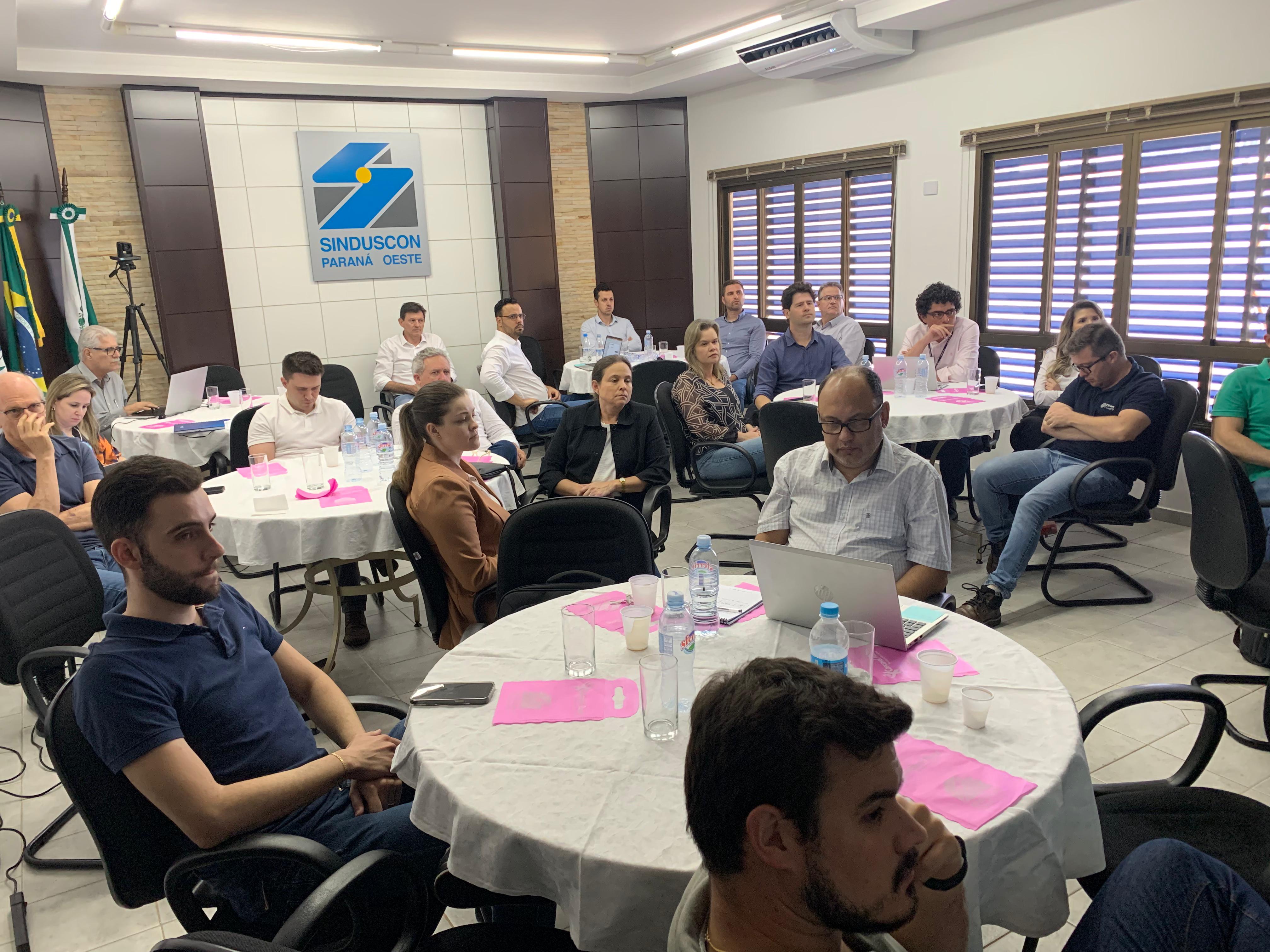 Banner: Painel debate cenário da construção civil para 2040