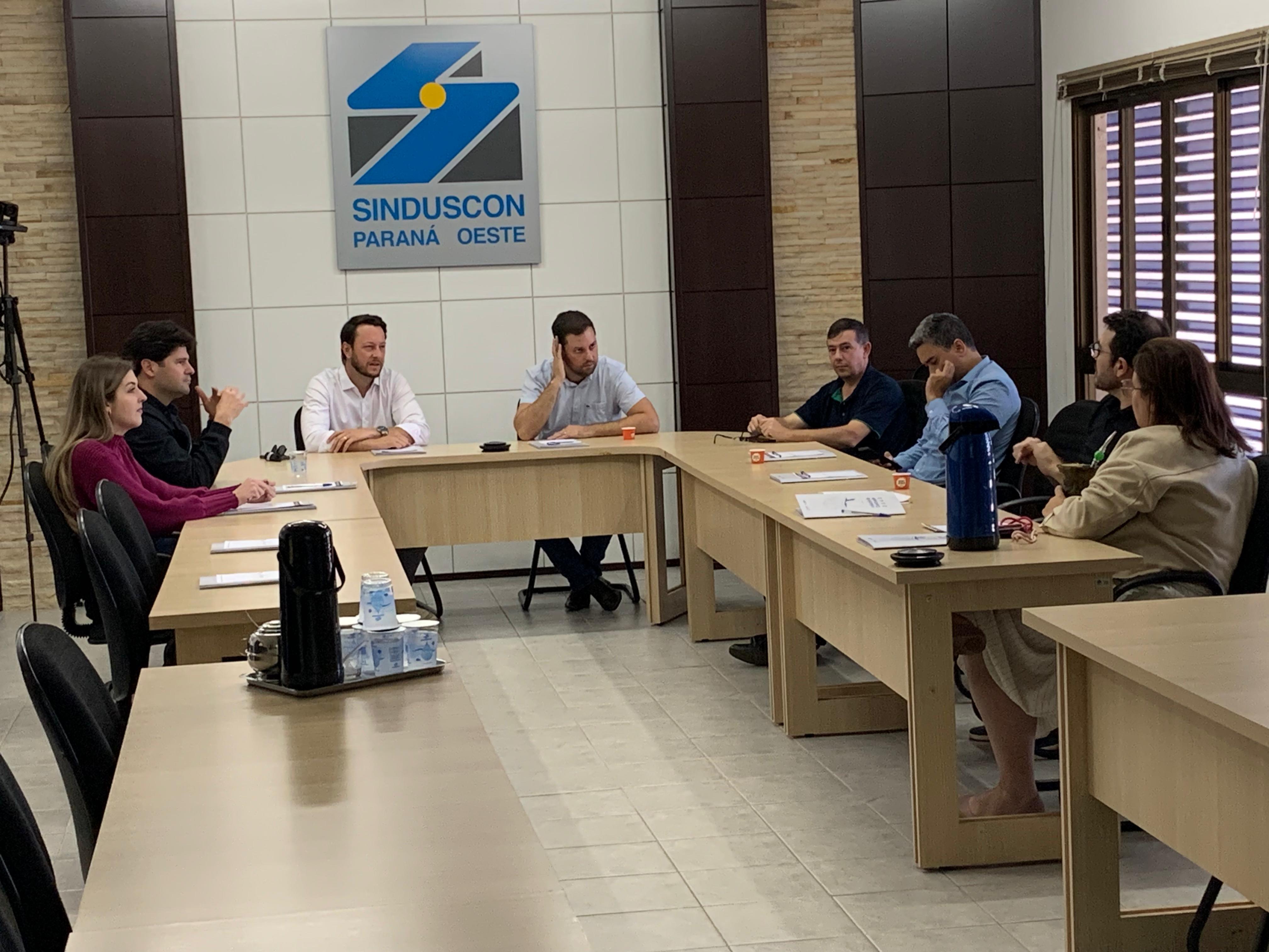 Banner: Agilidade na aprovação de projetos é foco de encontro entre Sinduscon e IPC
