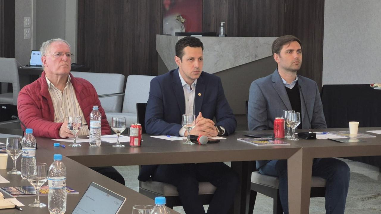 Banner: Mapeamento indica potenciais e gargalos da indústria do Paraná